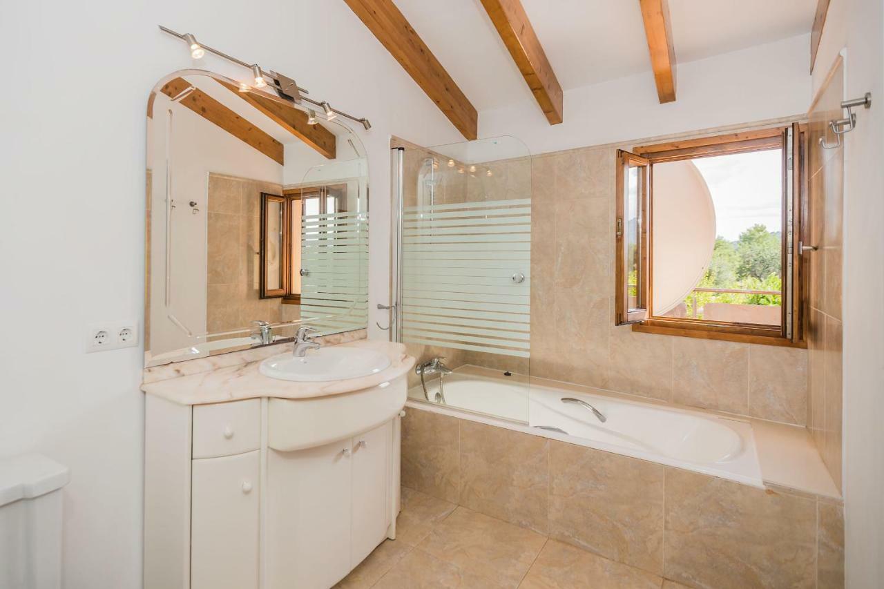 Antonia La Font Villa *